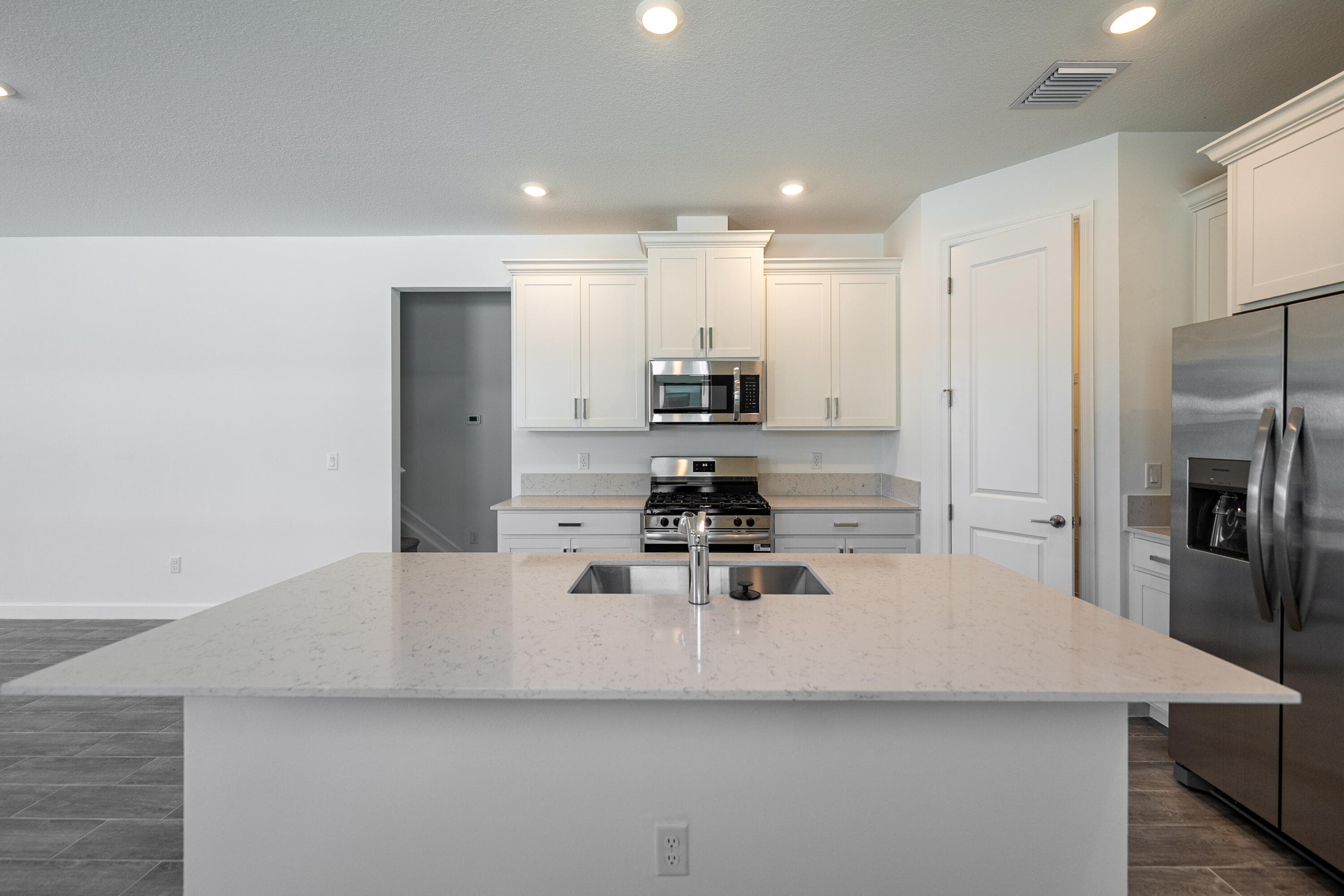 10660 NW Wilgrove Lane, Port St. Lucie, FL 34987 — photo 6 of 48