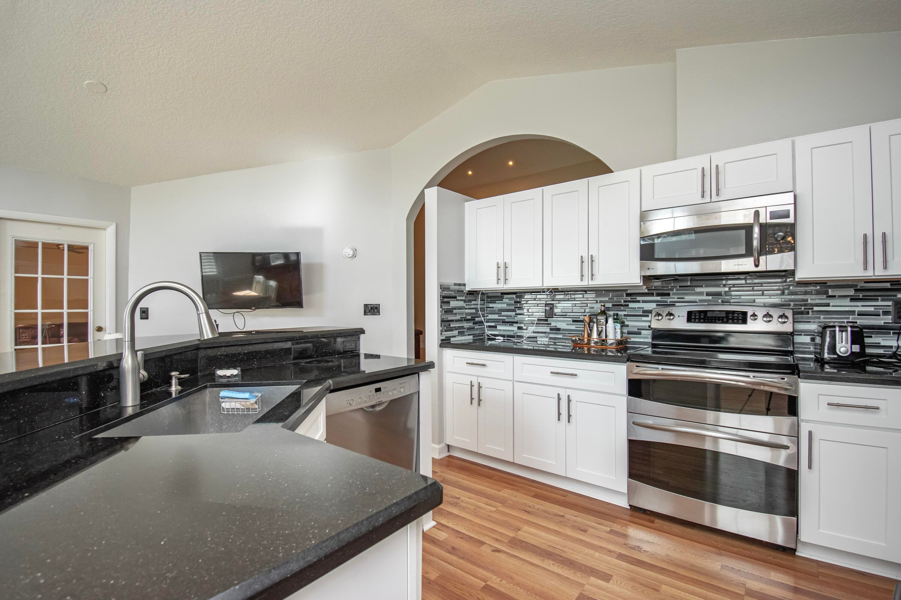 8213 Cassia Drive, Boynton Beach, FL 33472 — photo 11 of 58