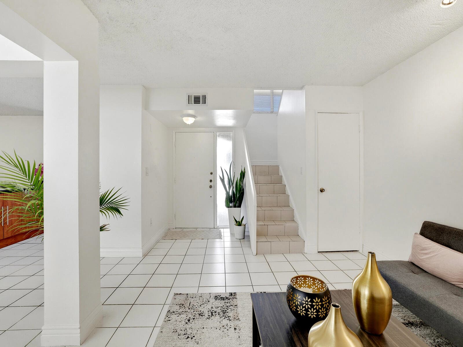 9702 NW 5th Lane 9702, Miami, FL 33172 — photo 11 of 20
