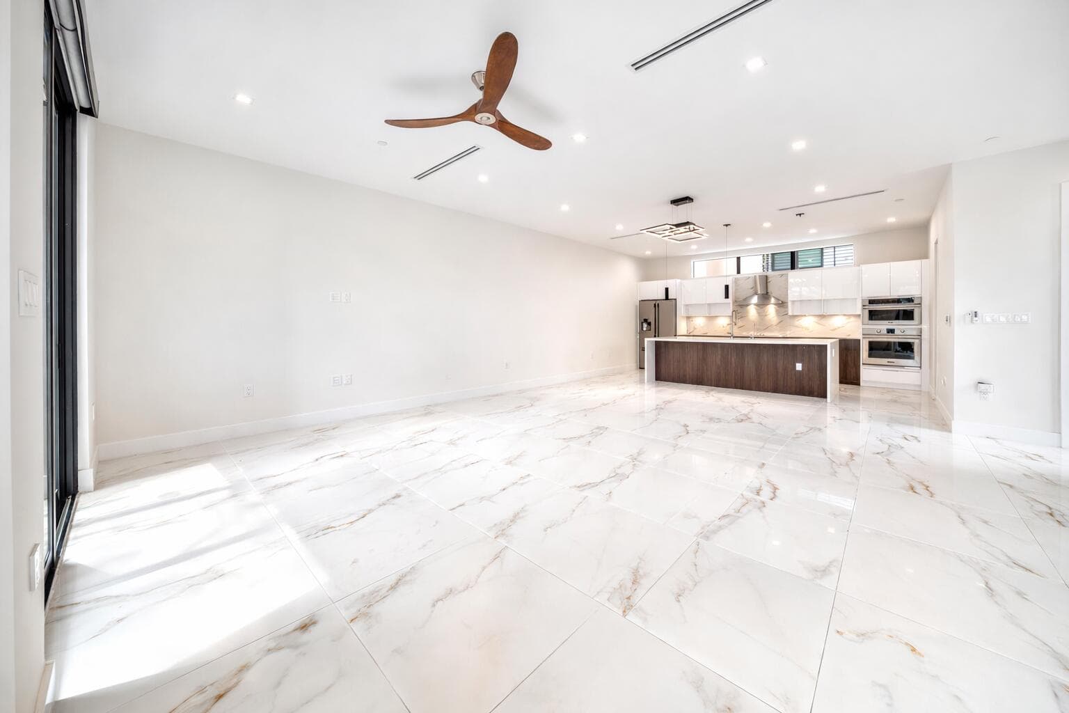 1052 N Victoria Park Road, Fort Lauderdale, FL 33304 — photo 14 of 26
