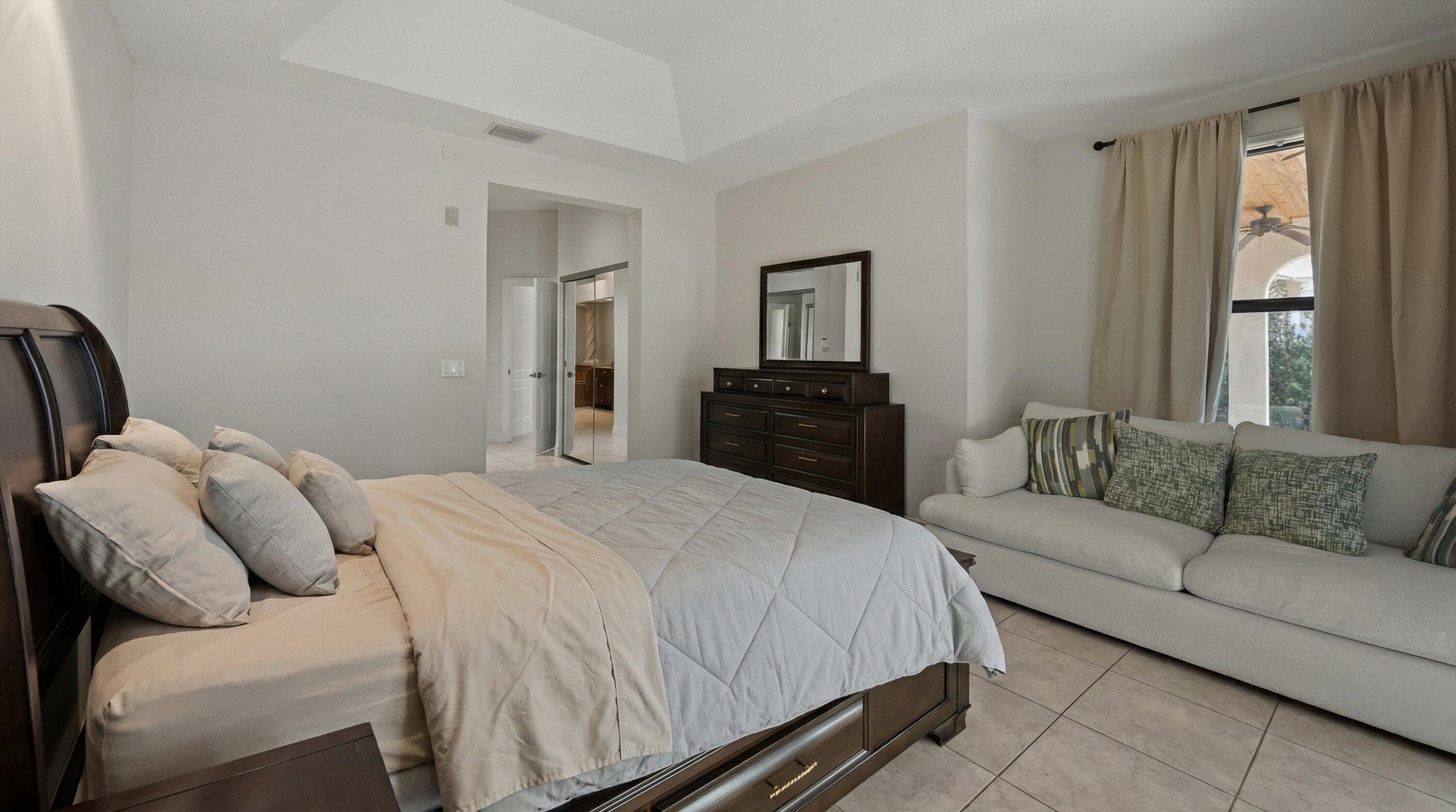2055 Regents Boulevard, West Palm Beach, FL 33409 — photo 17 of 40
