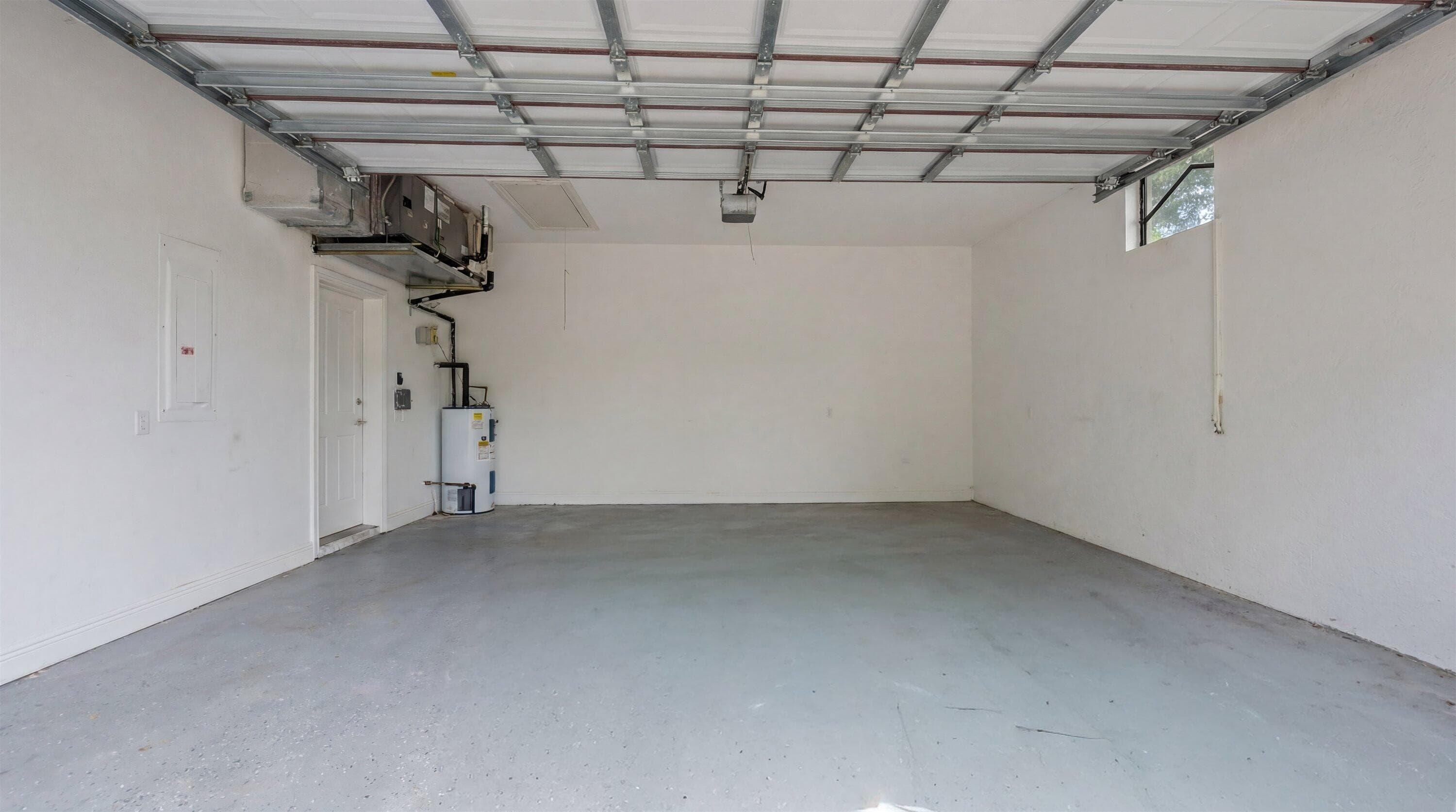 2055 Regents Boulevard, West Palm Beach, FL 33409 — photo 25 of 40