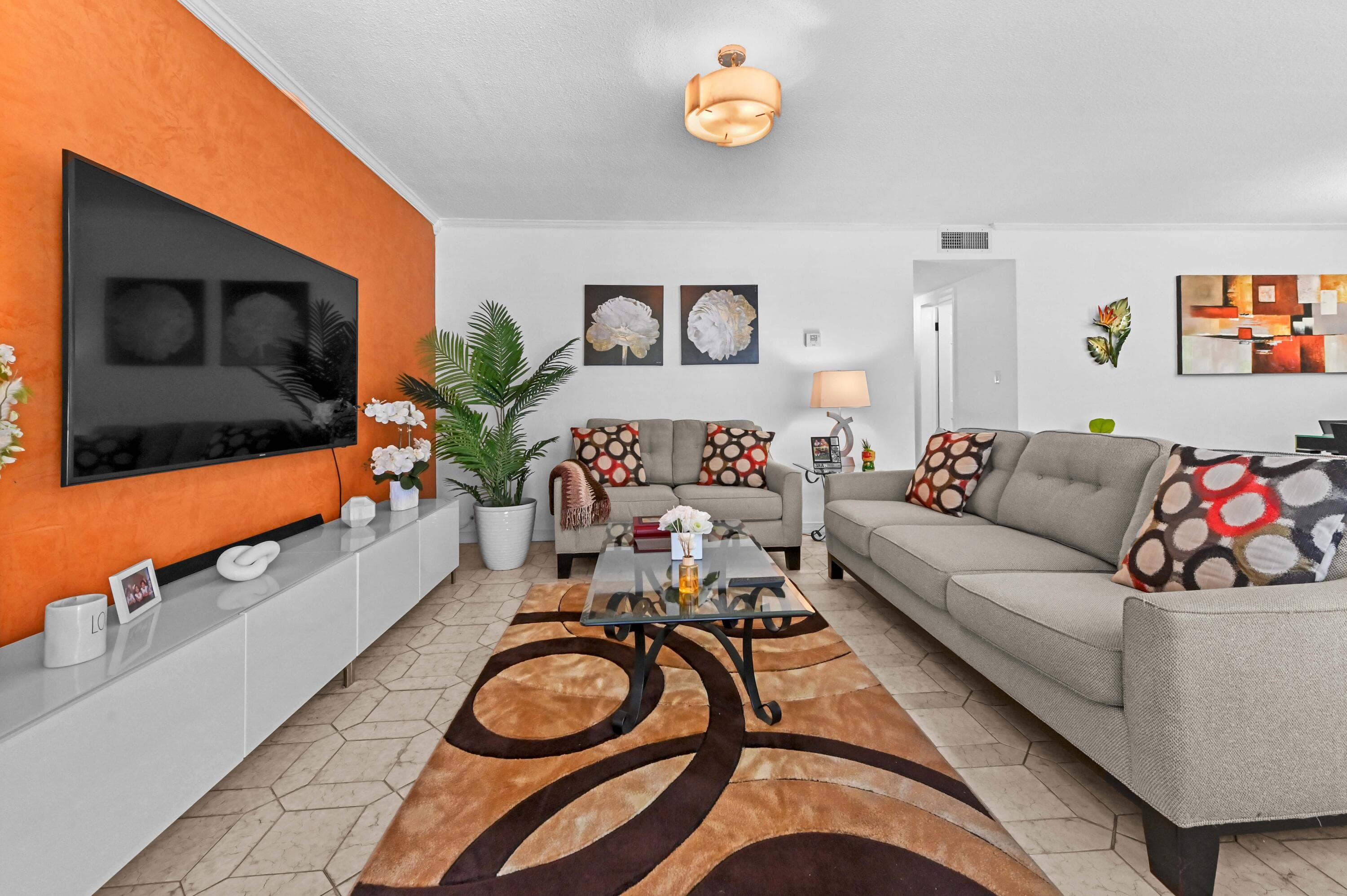 200 NE 12th Avenue 3a, Hallandale Beach, FL 33009 — photo 2 of 31