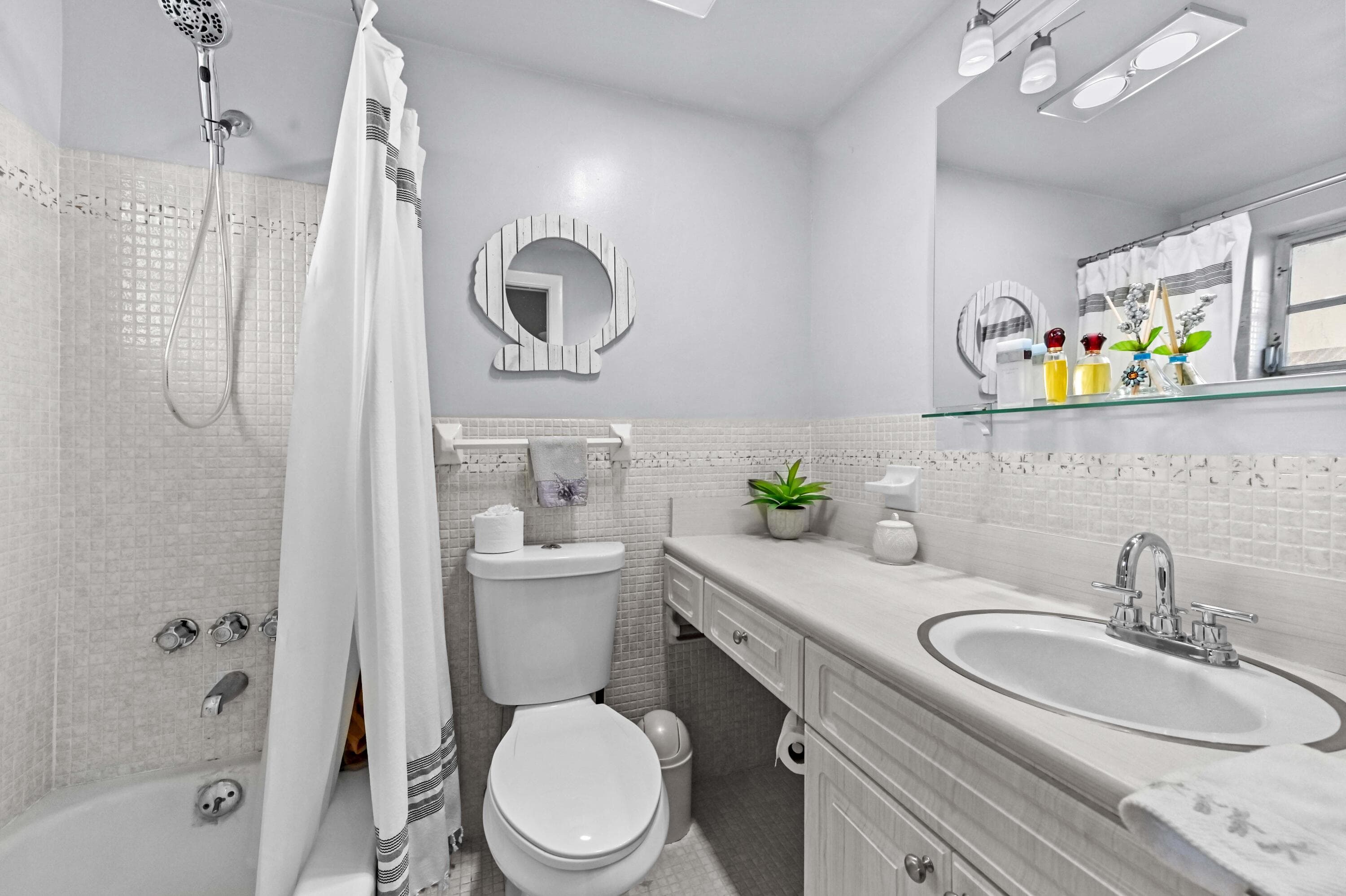 200 NE 12th Avenue 3a, Hallandale Beach, FL 33009 — photo 19 of 31