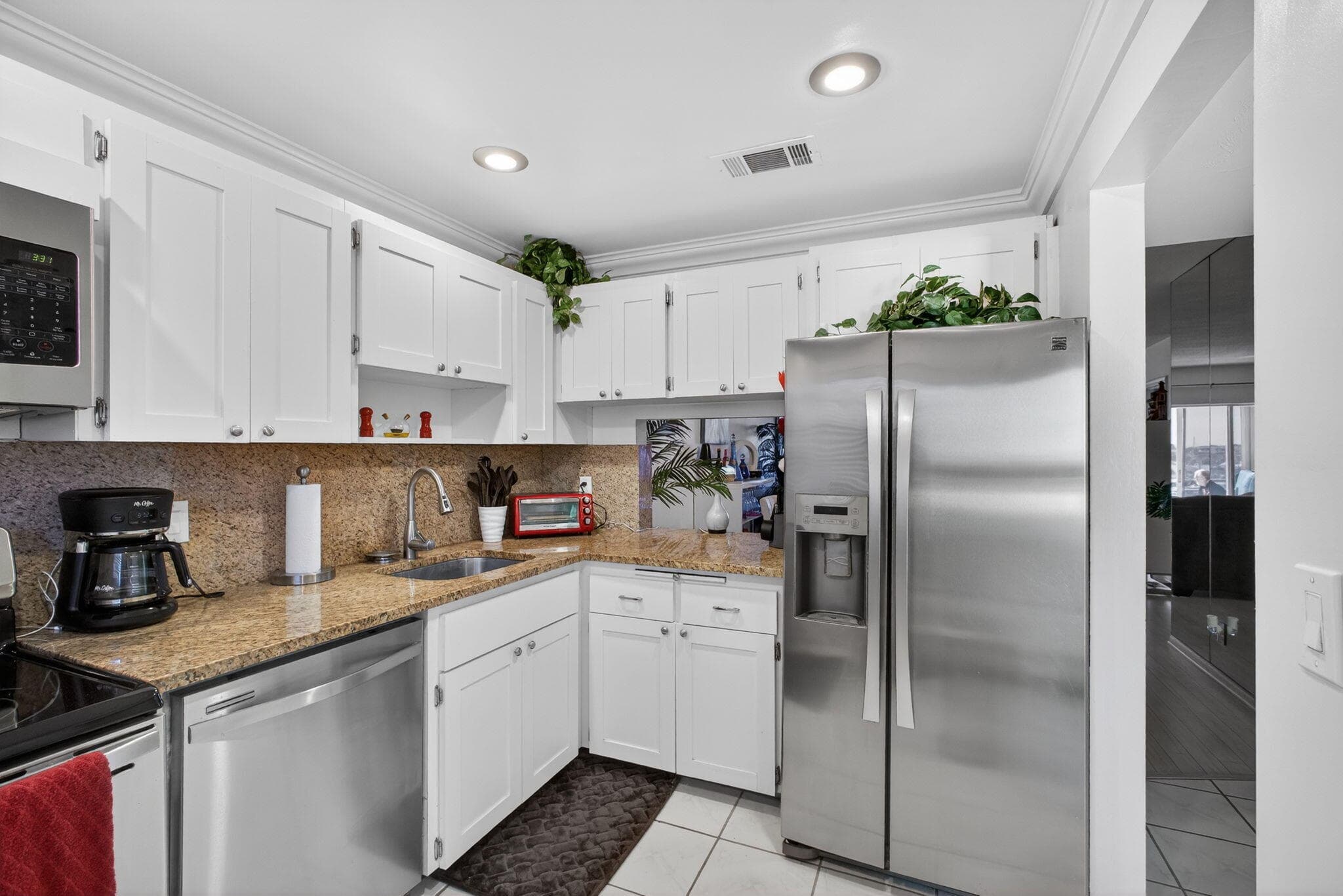 21 Yacht Club Drive 505, North Palm Beach, FL 33408 — photo 16 of 37