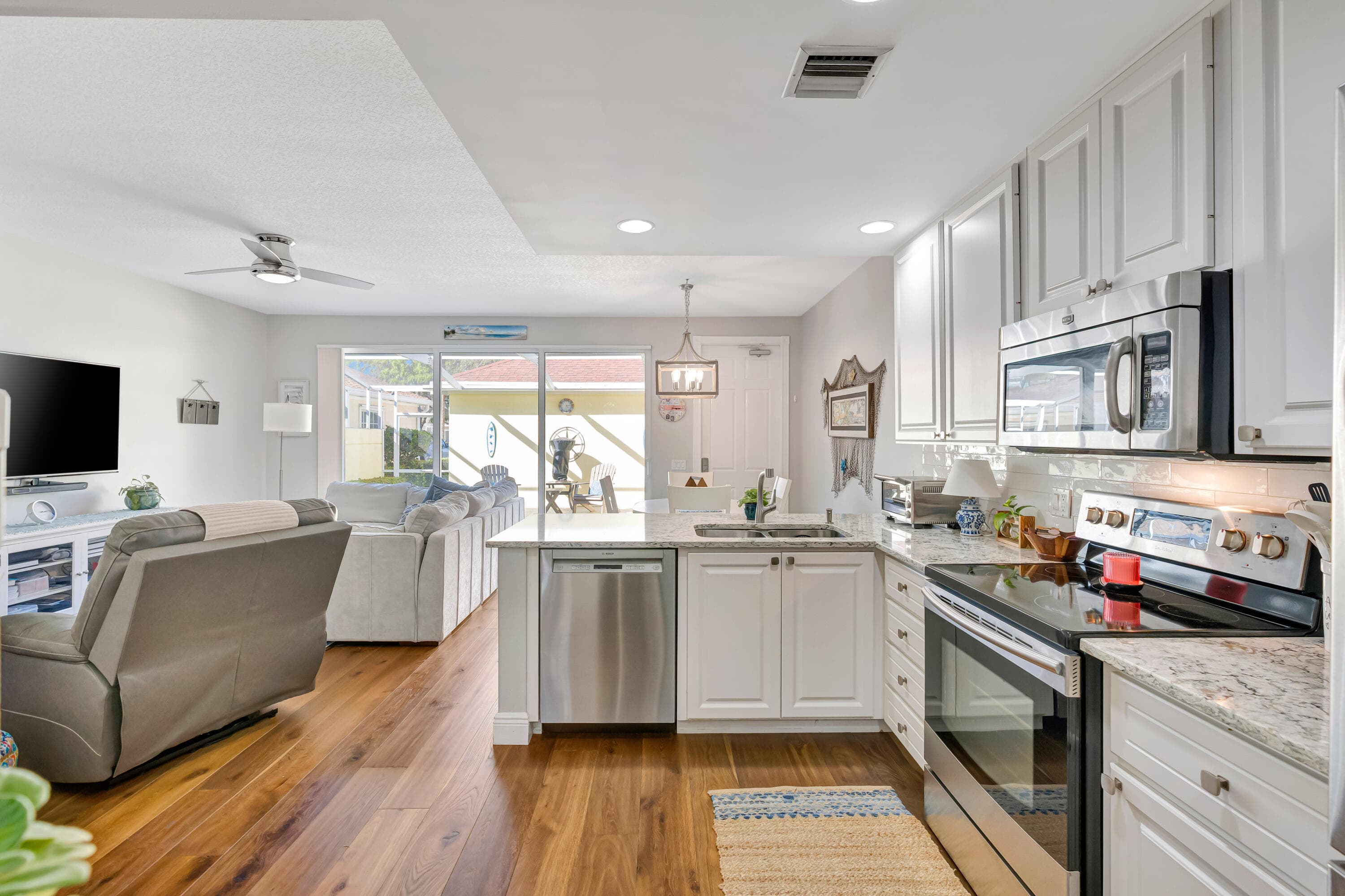 175 Farmingdale Drive, Jupiter, FL 33458 — photo 17 of 60