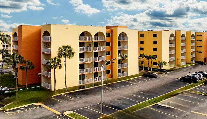 7000 NW 186th Street 4-316, Hialeah, FL 33015 — photo 27 of 29