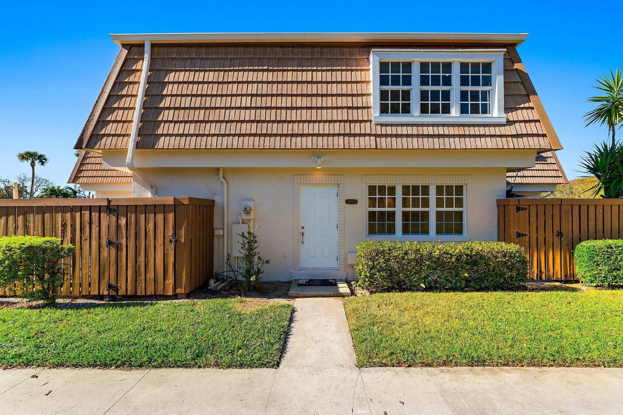 4270 Hazel Avenue B, Palm Beach Gardens, FL 33410 — photo 3 of 35
