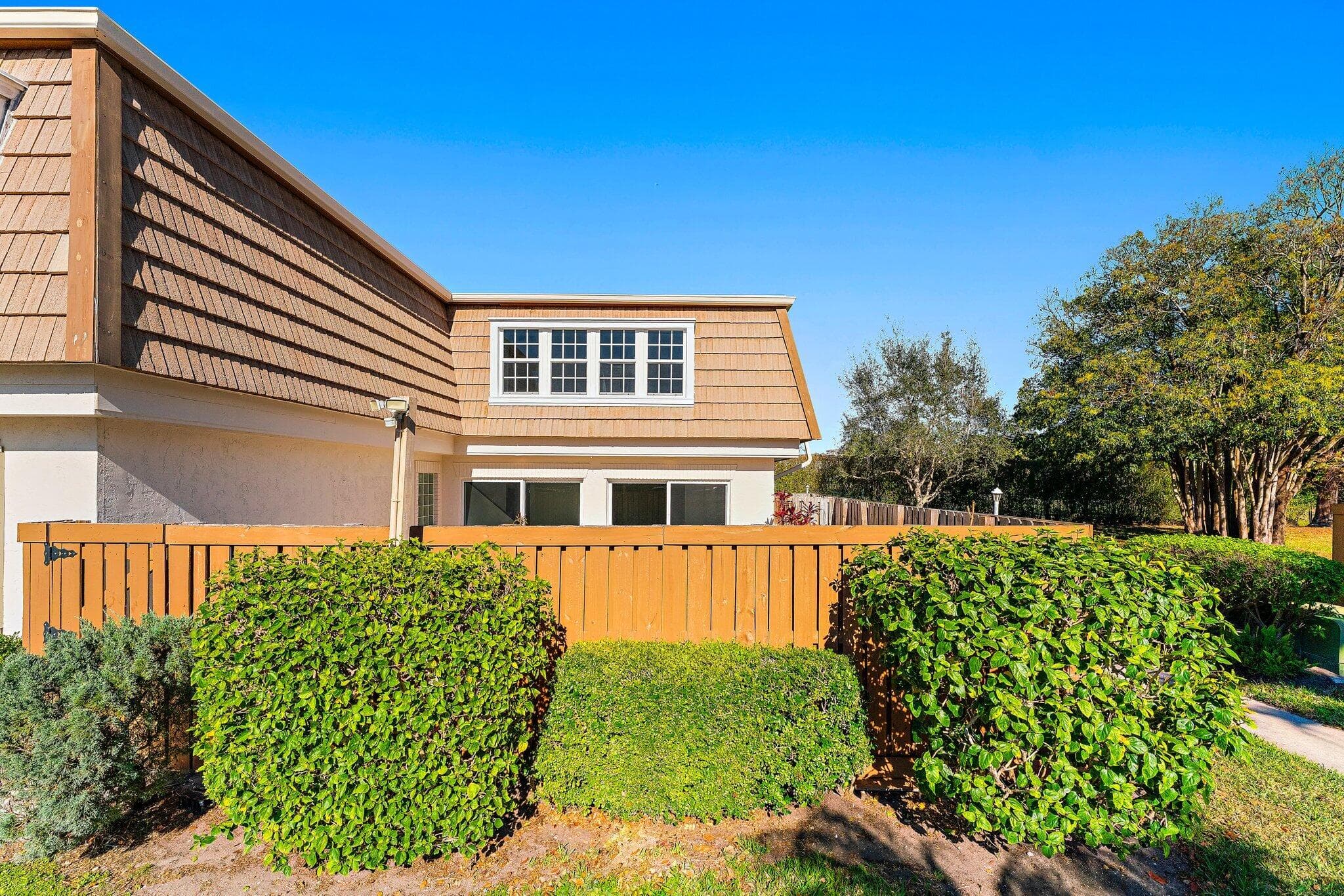 4270 Hazel Avenue B, Palm Beach Gardens, FL 33410 — photo 28 of 35