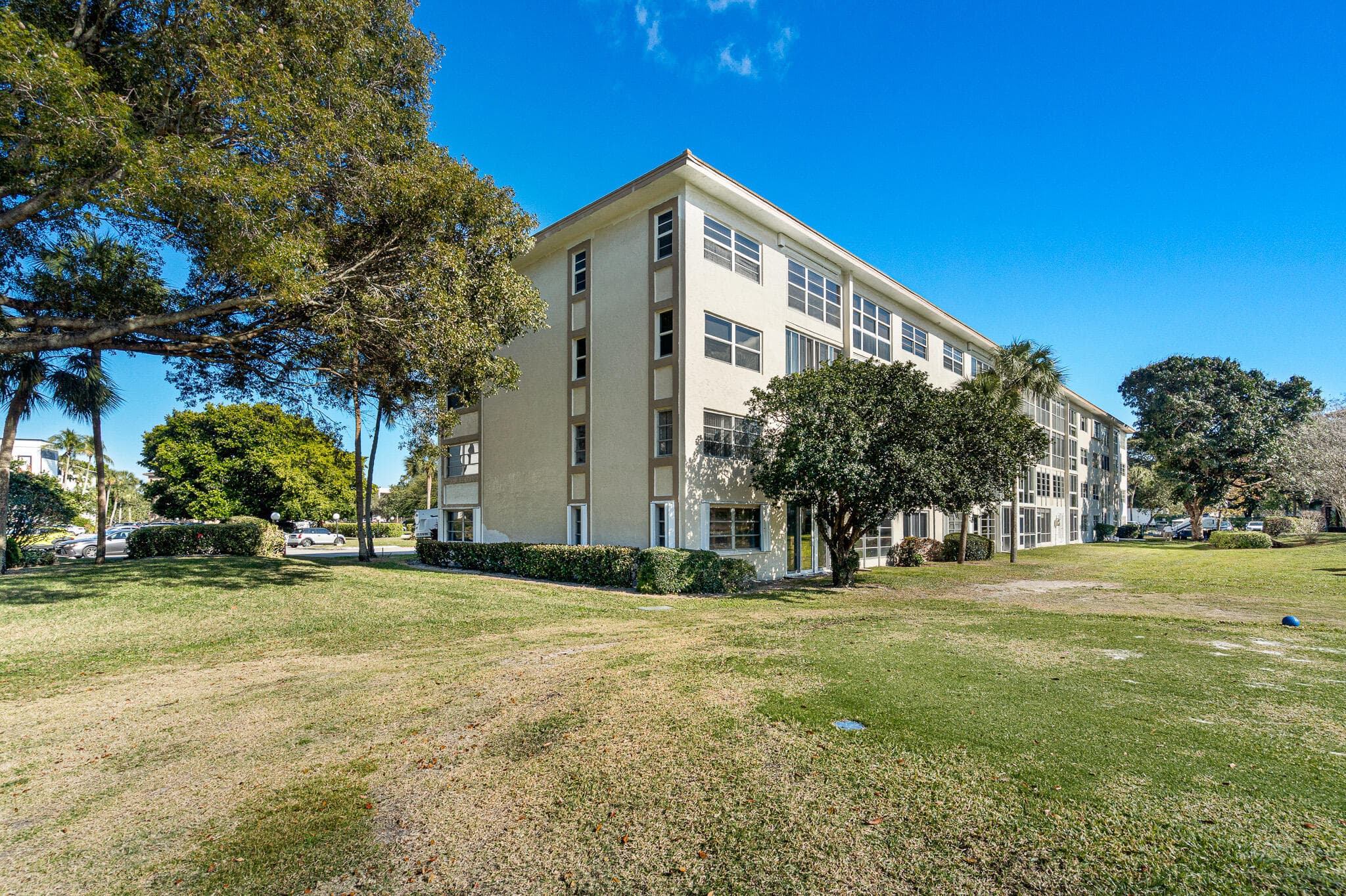 4602 Martinique Way E1, Coconut Creek, FL 33066 — photo 10 of 11