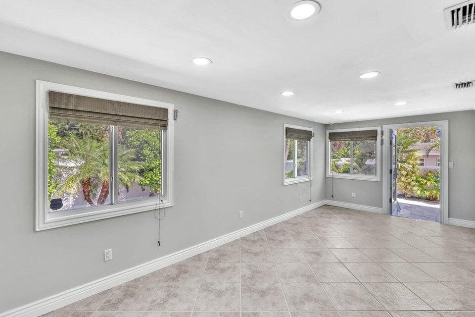 3450 NE 19th Avenue, Oakland Park, FL 33306 — photo 16 of 53