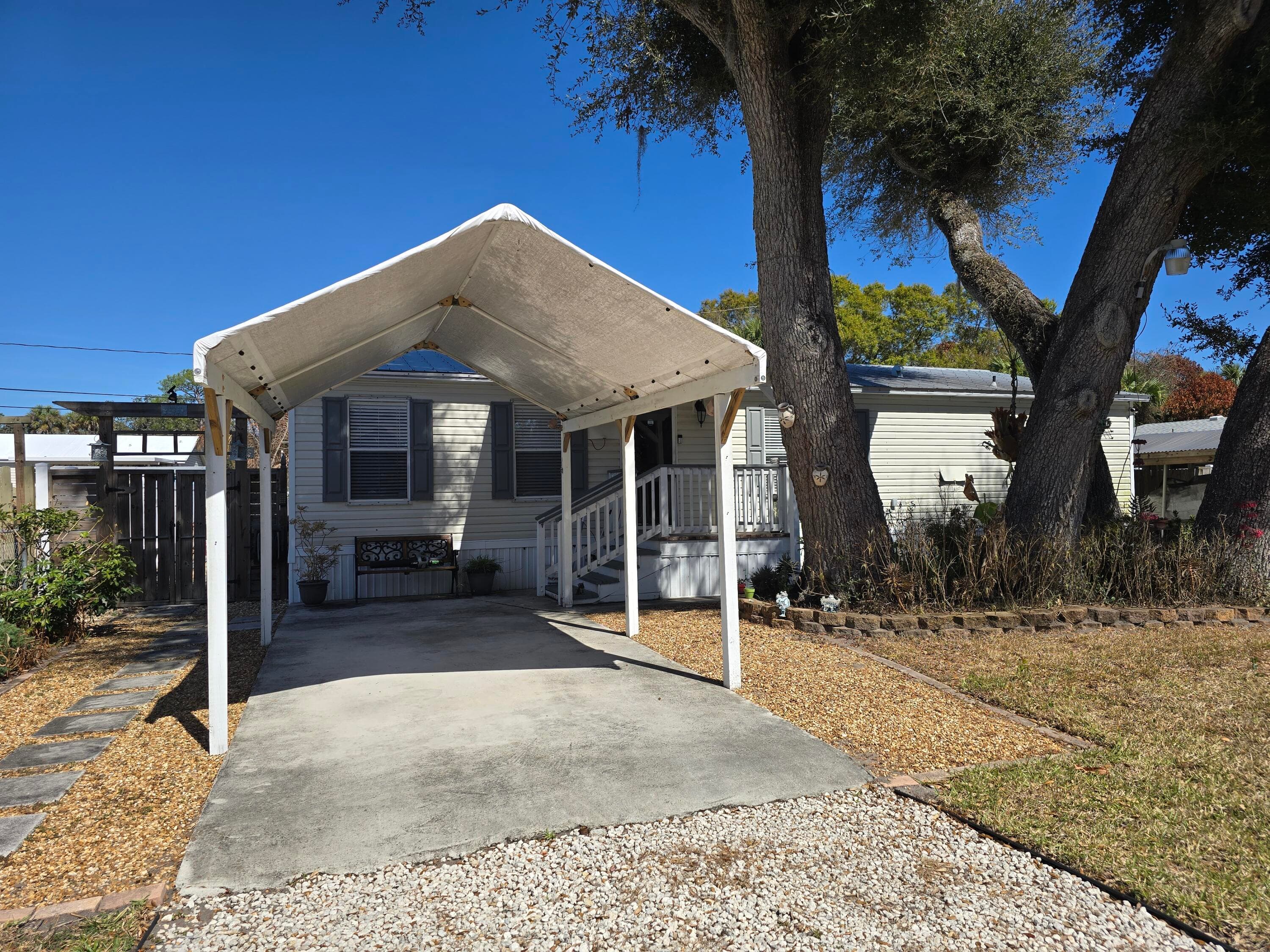 5192 Amy Lane, Fort Pierce, FL 34946 — photo 3 of 35