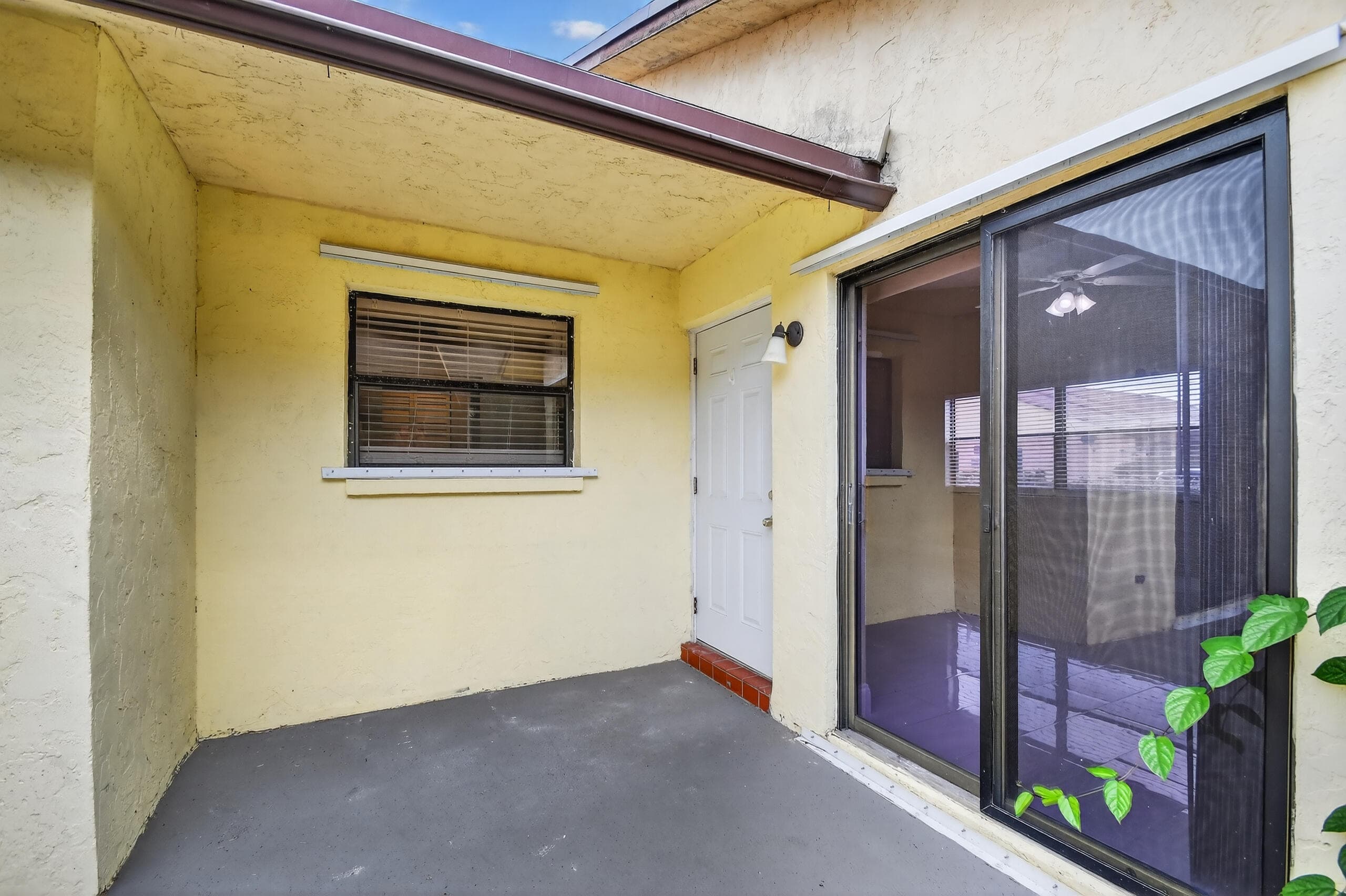 484 Springdale Circle 48d, Palm Springs, FL 33461 — photo 36 of 59