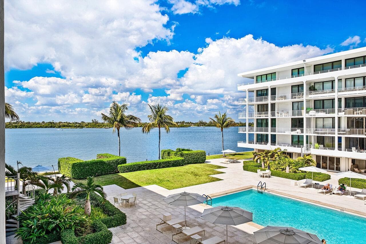 2784 S Ocean Boulevard 204s, Palm Beach, FL 33480 — photo 1 of 29