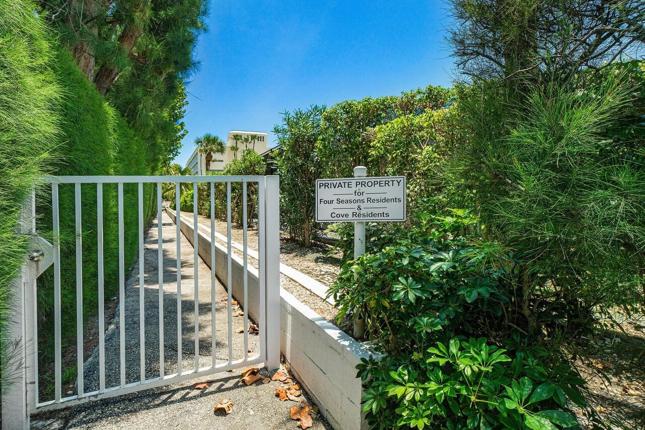 2784 S Ocean Boulevard 204s, Palm Beach, FL 33480 — photo 13 of 29