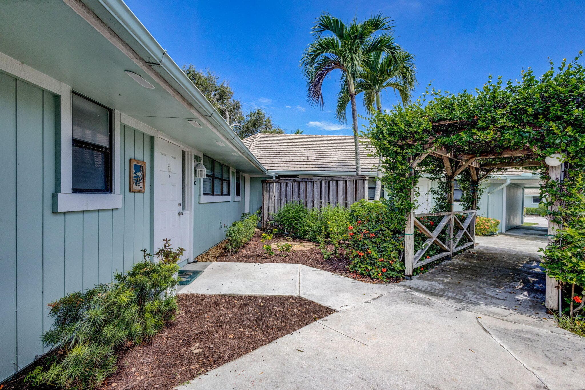1127 E Seminole Avenue 22c, Jupiter, FL 33477 — photo 2 of 56