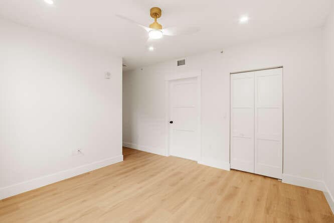 720 S Sapodilla Avenue 304, West Palm Beach, FL 33401 — photo 13 of 32