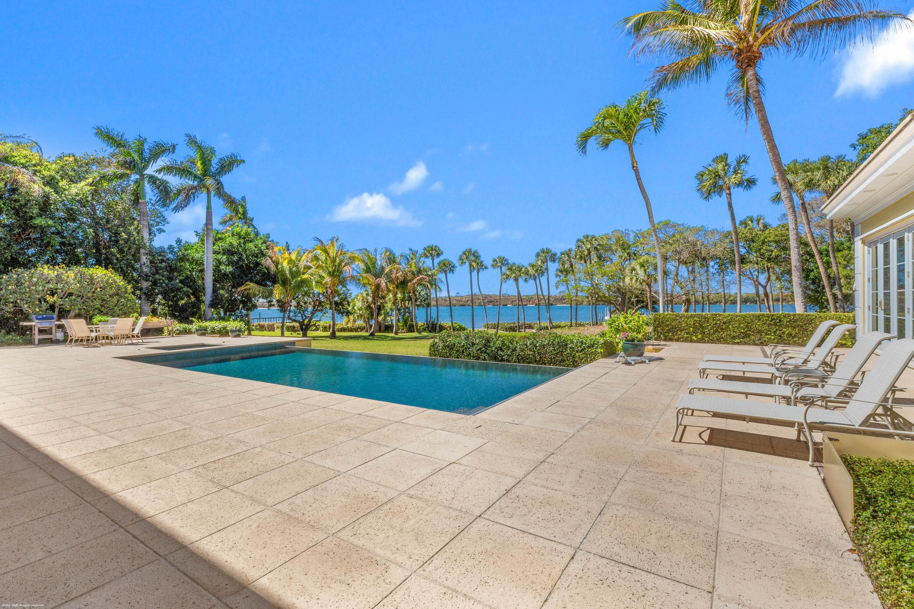 228 S Beach Road, Jupiter Island, FL 33455 — photo 9 of 40
