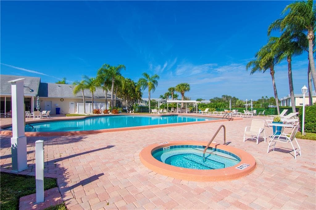 675 W Lake Jasmine Circle 206, Vero Beach, FL 32962 — photo 47 of 49