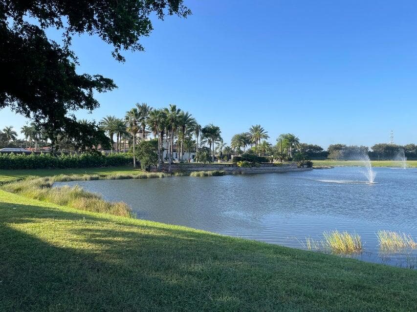 109 SE Rio Palermo, Port St. Lucie, FL 34984 — photo 5 of 8