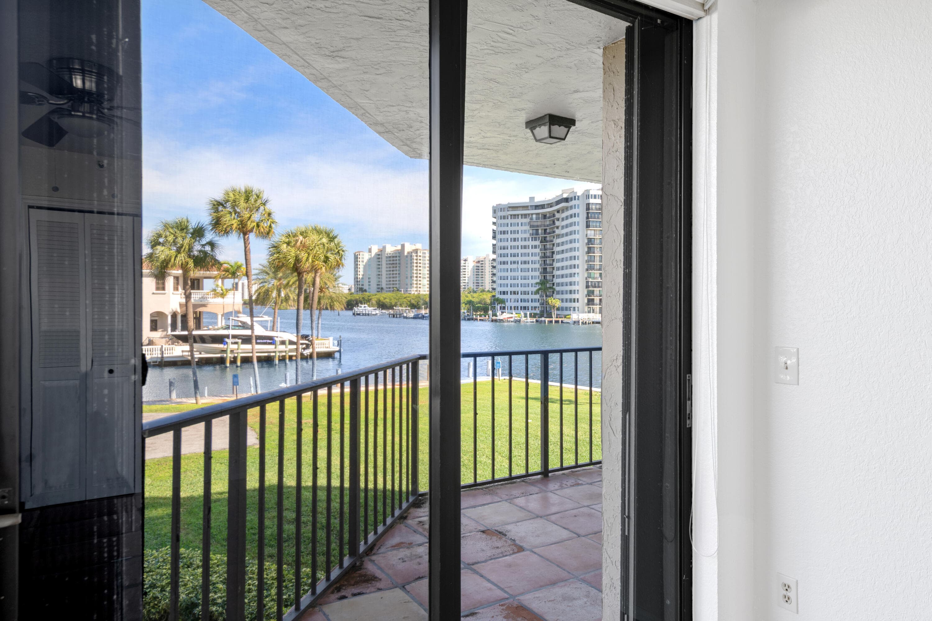 899 Jeffery Street 214, Boca Raton, FL 33487 — photo 28 of 61