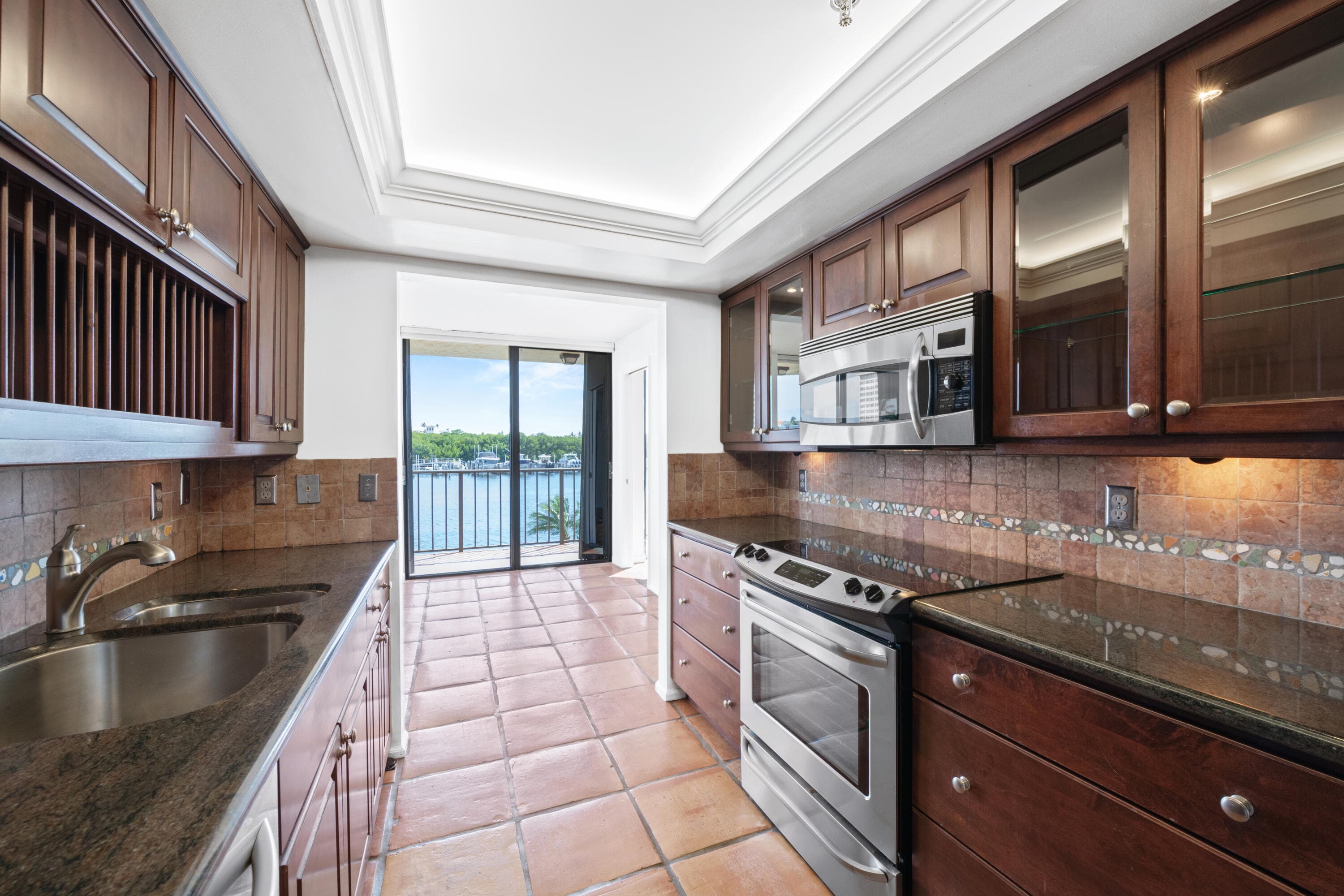 899 Jeffery Street 214, Boca Raton, FL 33487 — photo 17 of 61