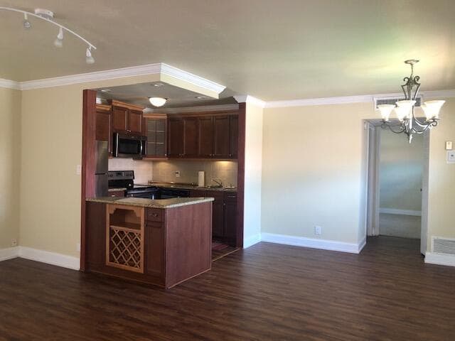 662 Saxony Trail N, Delray Beach, FL 33446 — photo 1 of 30