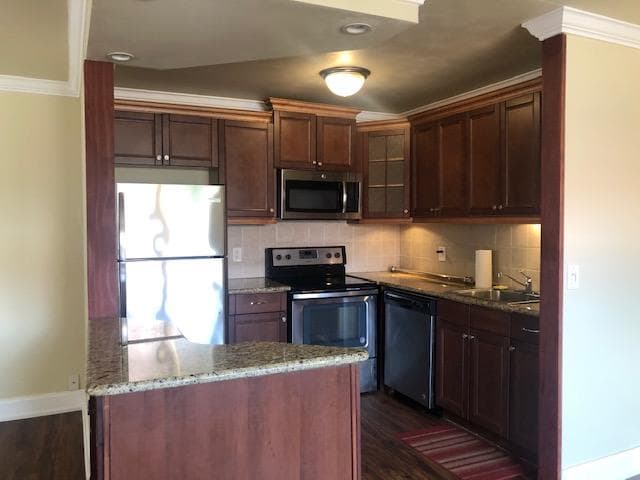 662 Saxony Trail N, Delray Beach, FL 33446 — photo 5 of 30