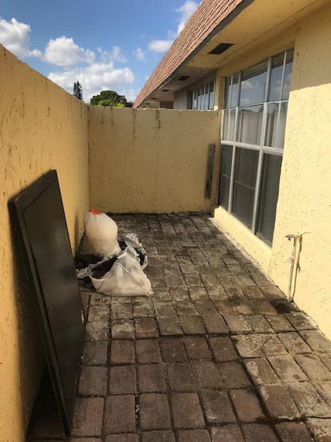 726 SW 73rd Avenue 26, North Lauderdale, FL 33068 — photo 16 of 32