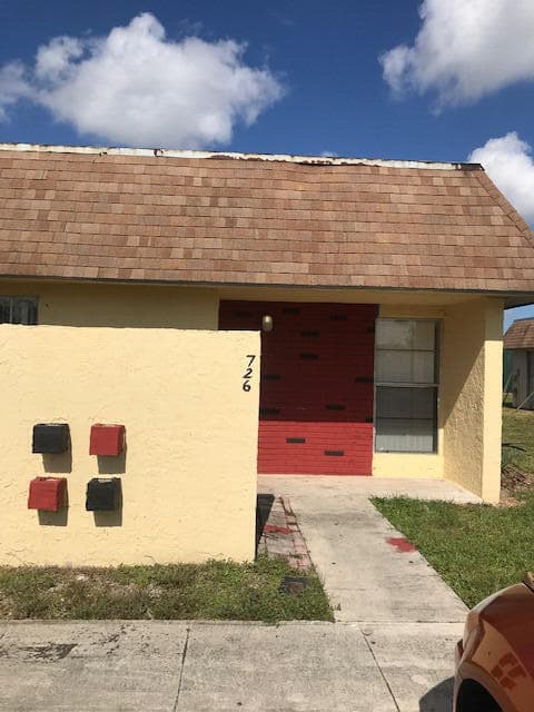 726 SW 73rd Avenue 26, North Lauderdale, FL 33068 — photo 17 of 32