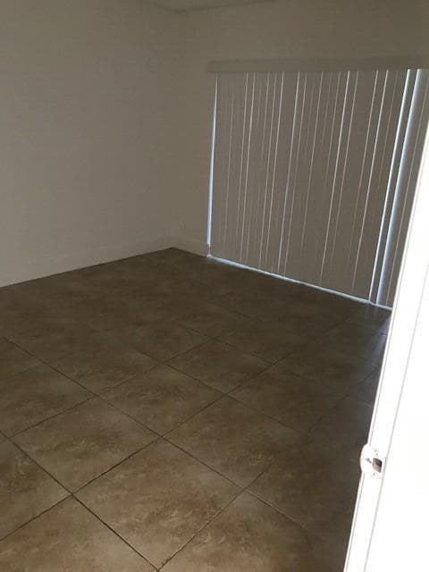726 SW 73rd Avenue 26, North Lauderdale, FL 33068 — photo 22 of 32