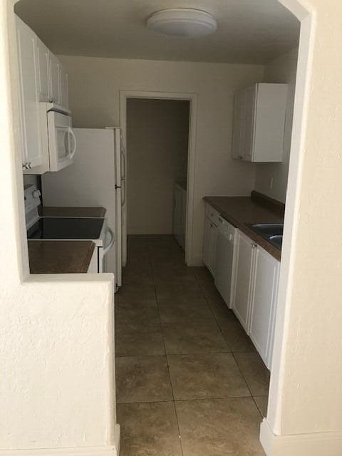726 SW 73rd Avenue 26, North Lauderdale, FL 33068 — photo 25 of 32