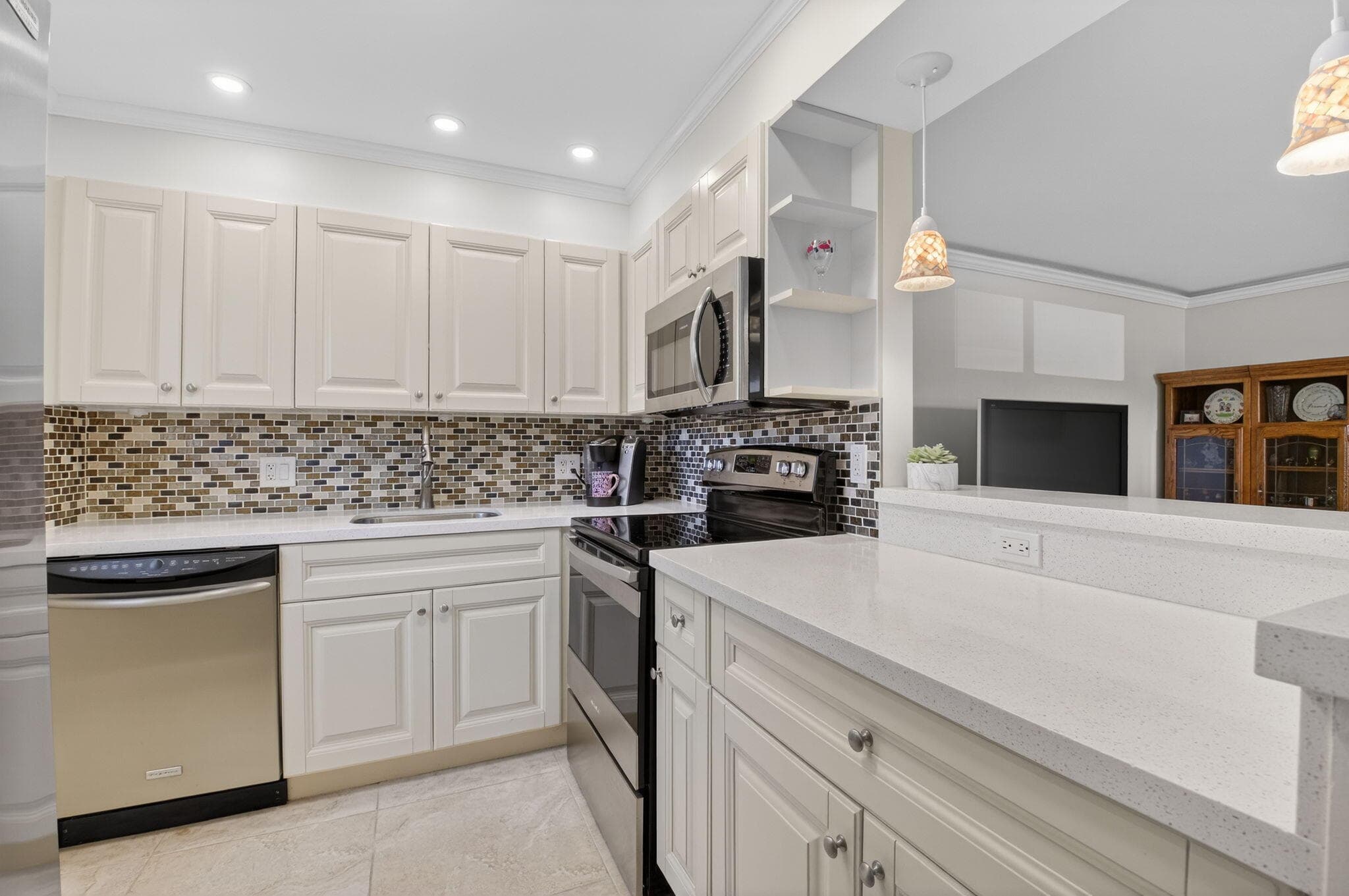 205 Flanders E, Delray Beach, FL 33484 — photo 1 of 37