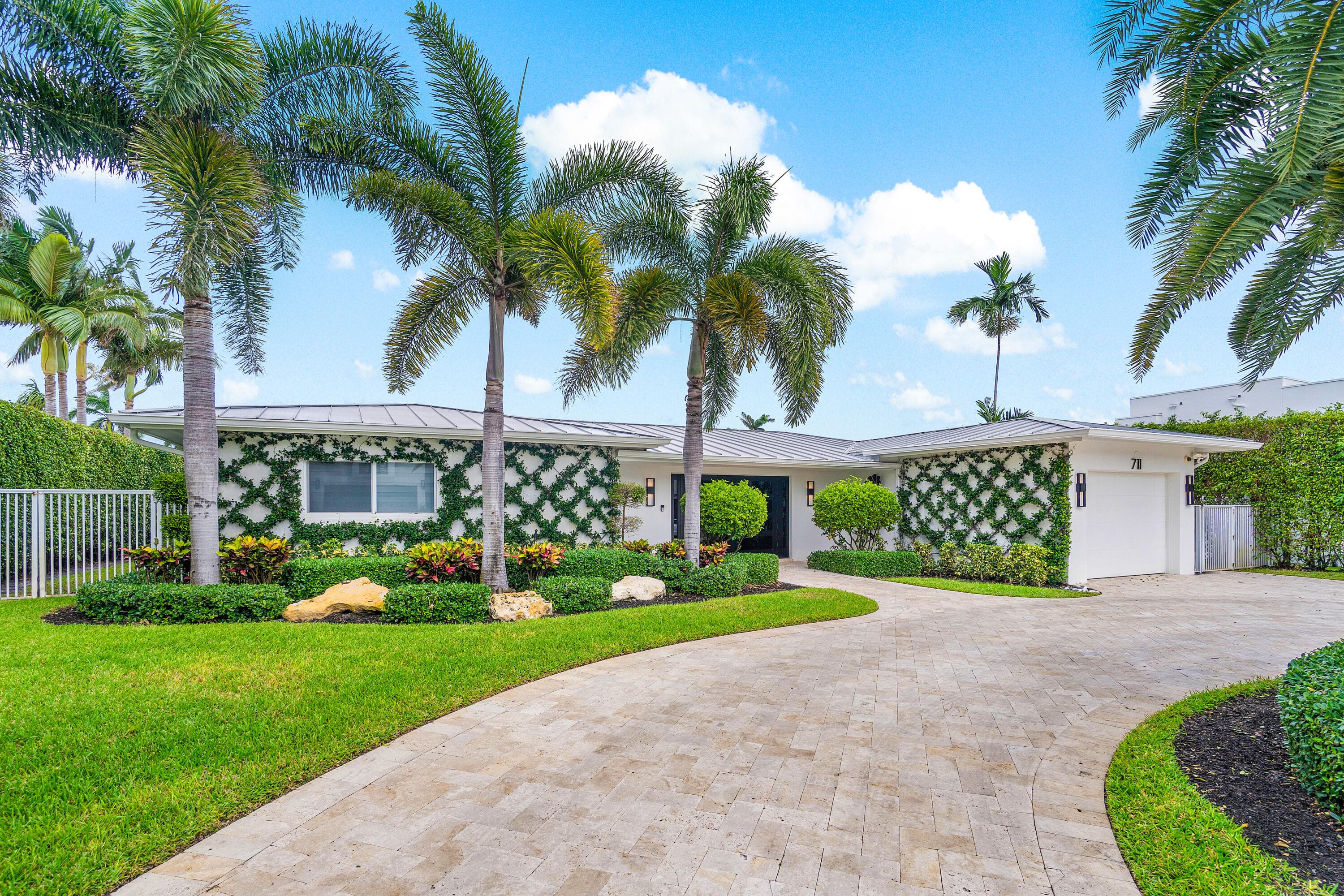 711 NE 69th Street, Boca Raton, FL 33487 — photo 2 of 34