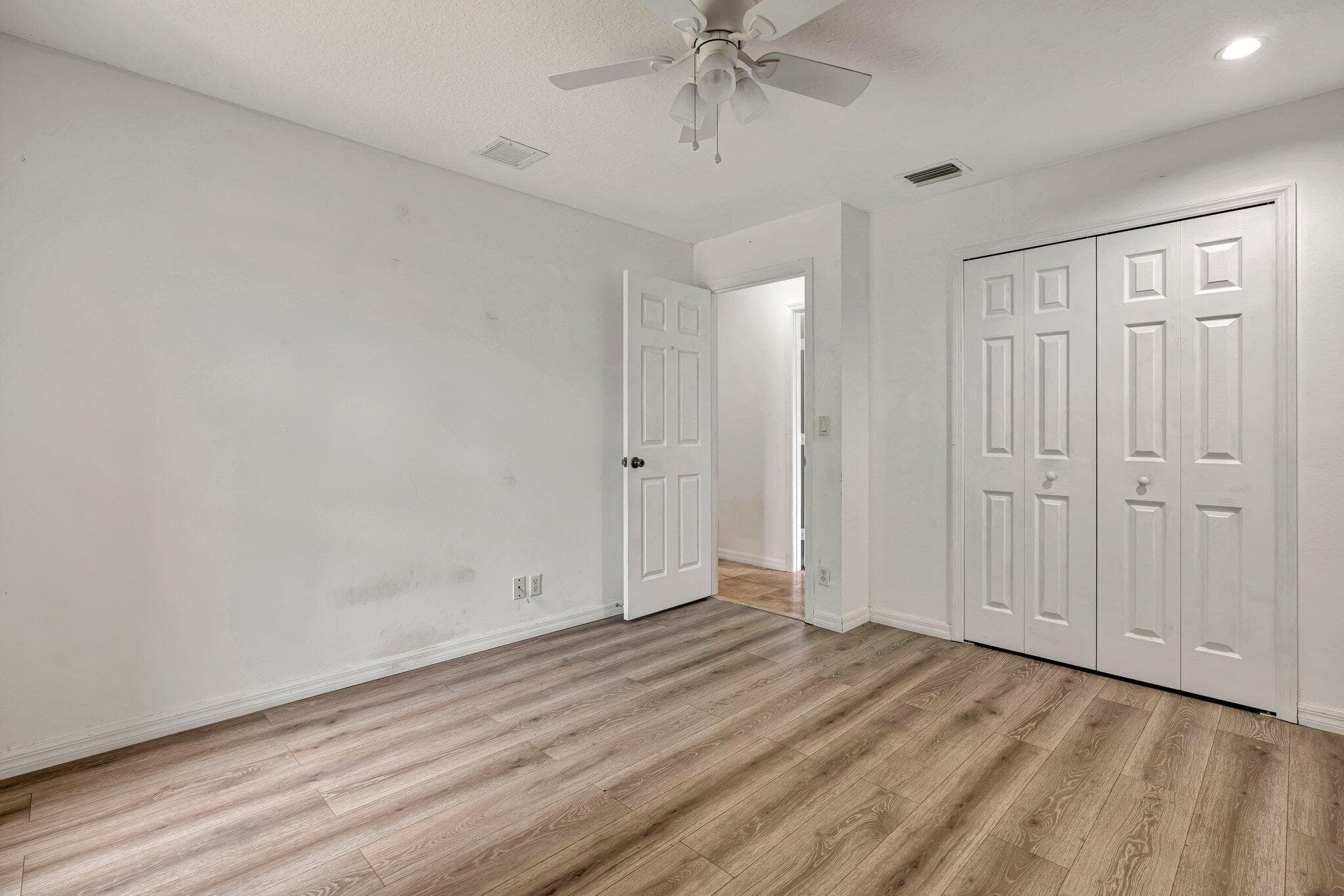 997 SW Eureka Avenue, Port St. Lucie, FL 34953 — photo 4 of 43