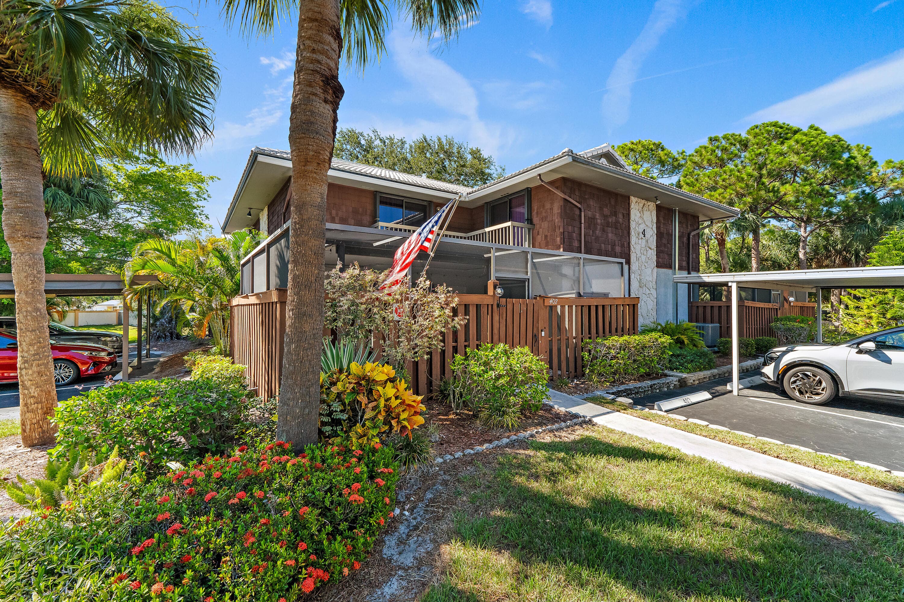 402 SE Castle Court, Port St. Lucie, FL 34952 — photo 1 of 32