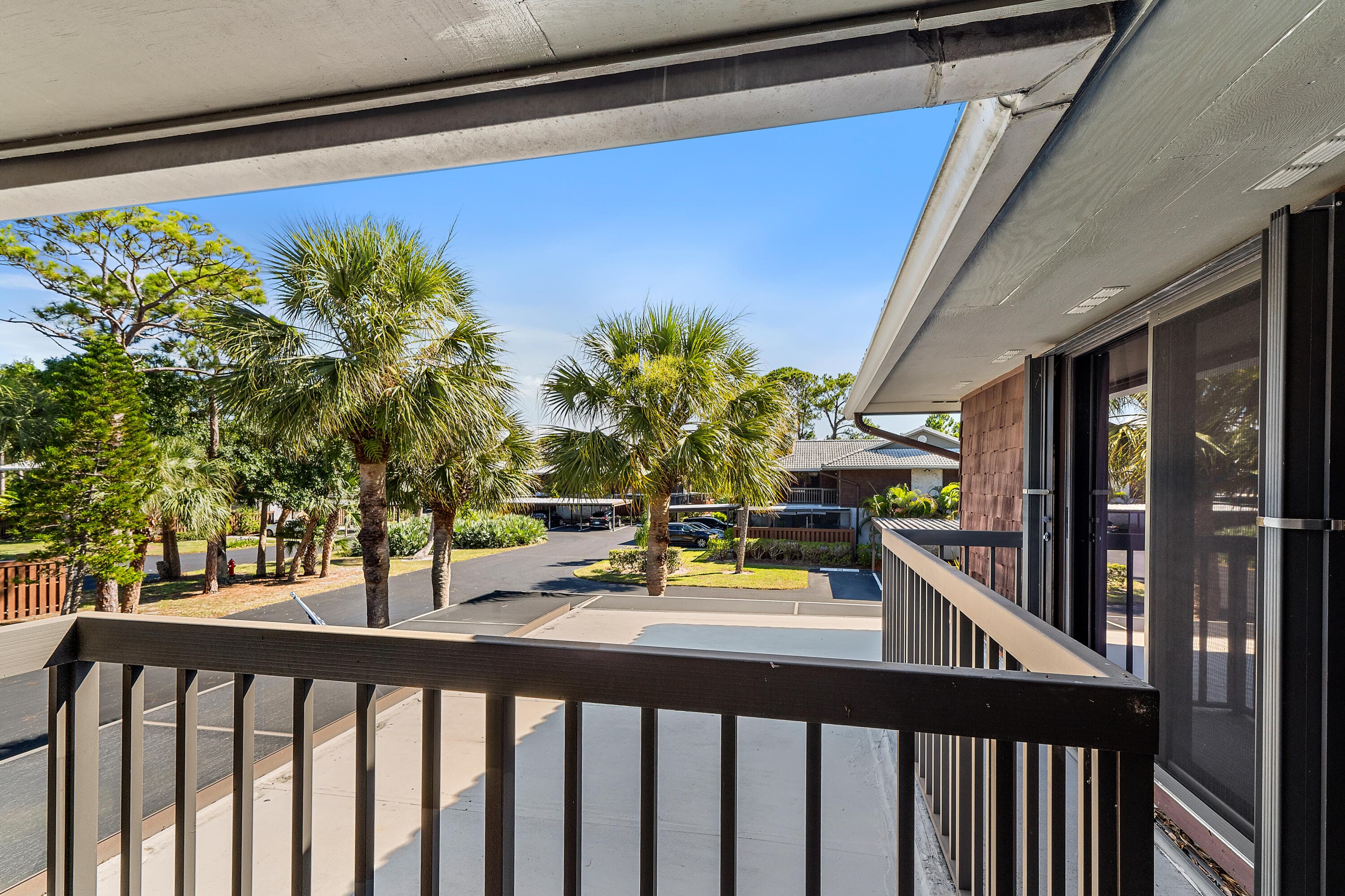 402 SE Castle Court, Port St. Lucie, FL 34952 — photo 28 of 32