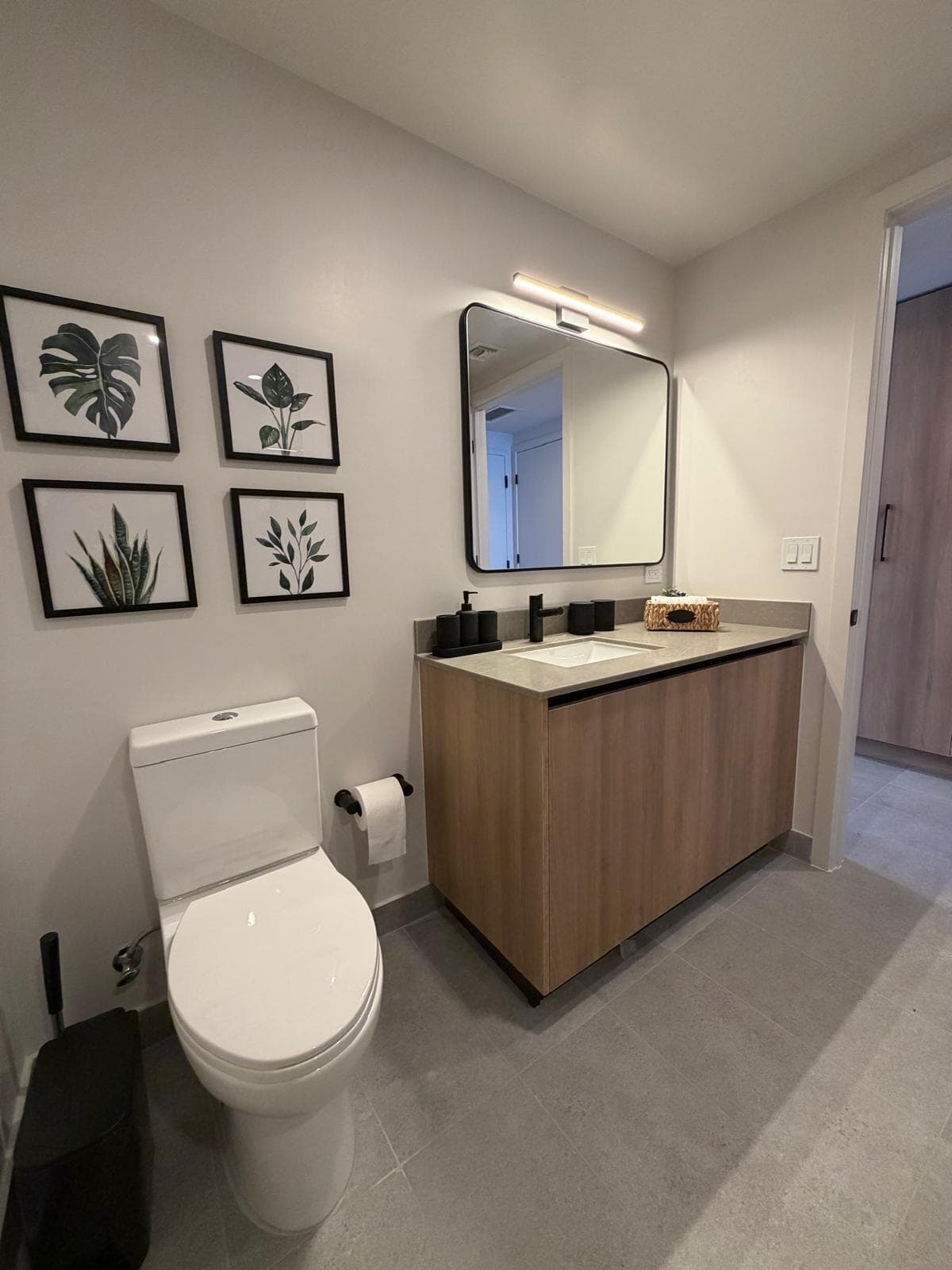 121 NE 5th Street 2309, Miami, FL 33132 — photo 4 of 52