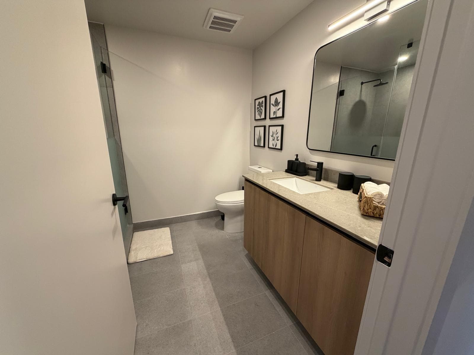 121 NE 5th Street 2309, Miami, FL 33132 — photo 17 of 52