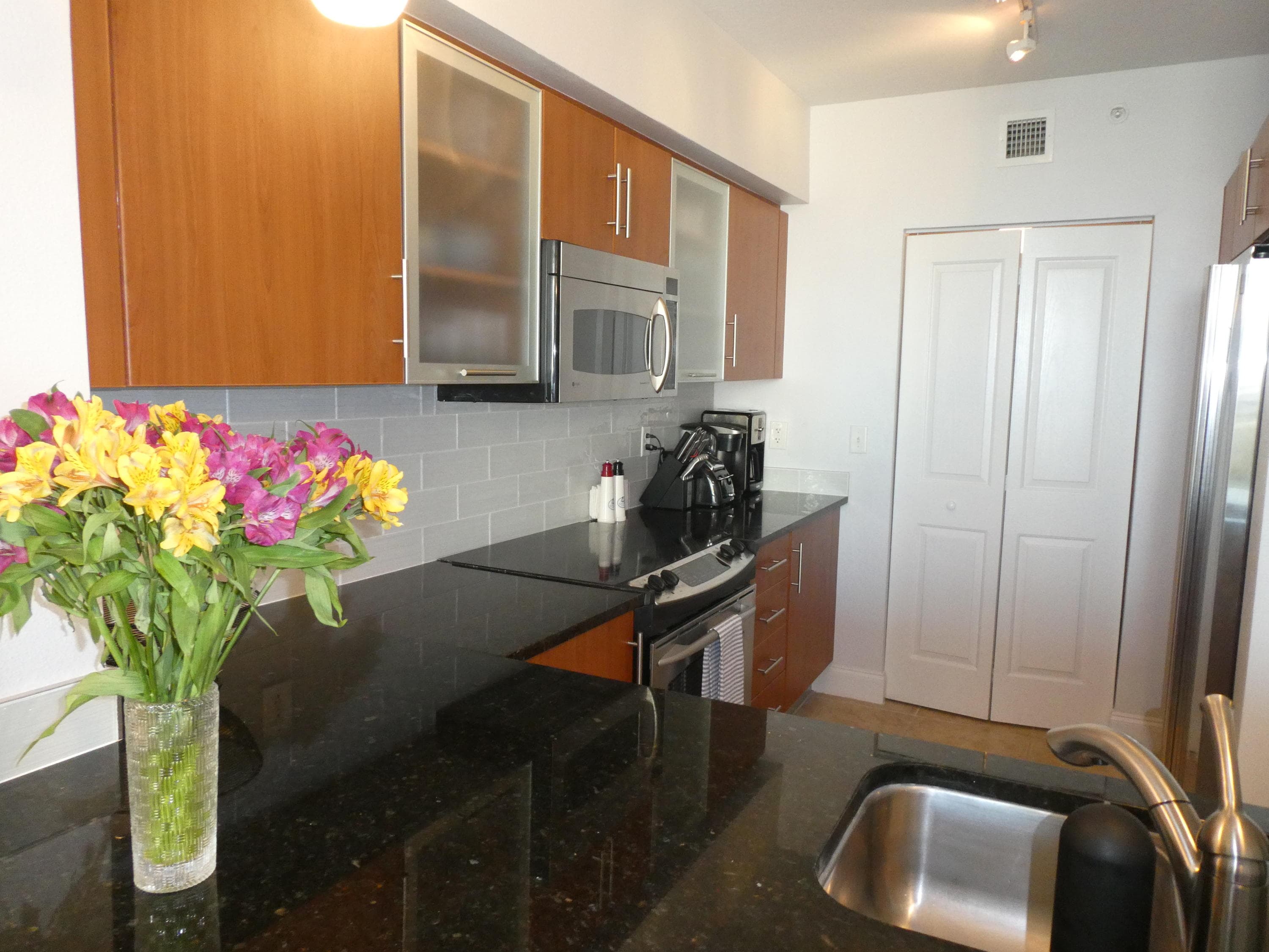 600 S Dixie Highway 752, West Palm Beach, FL 33401 — photo 7 of 30