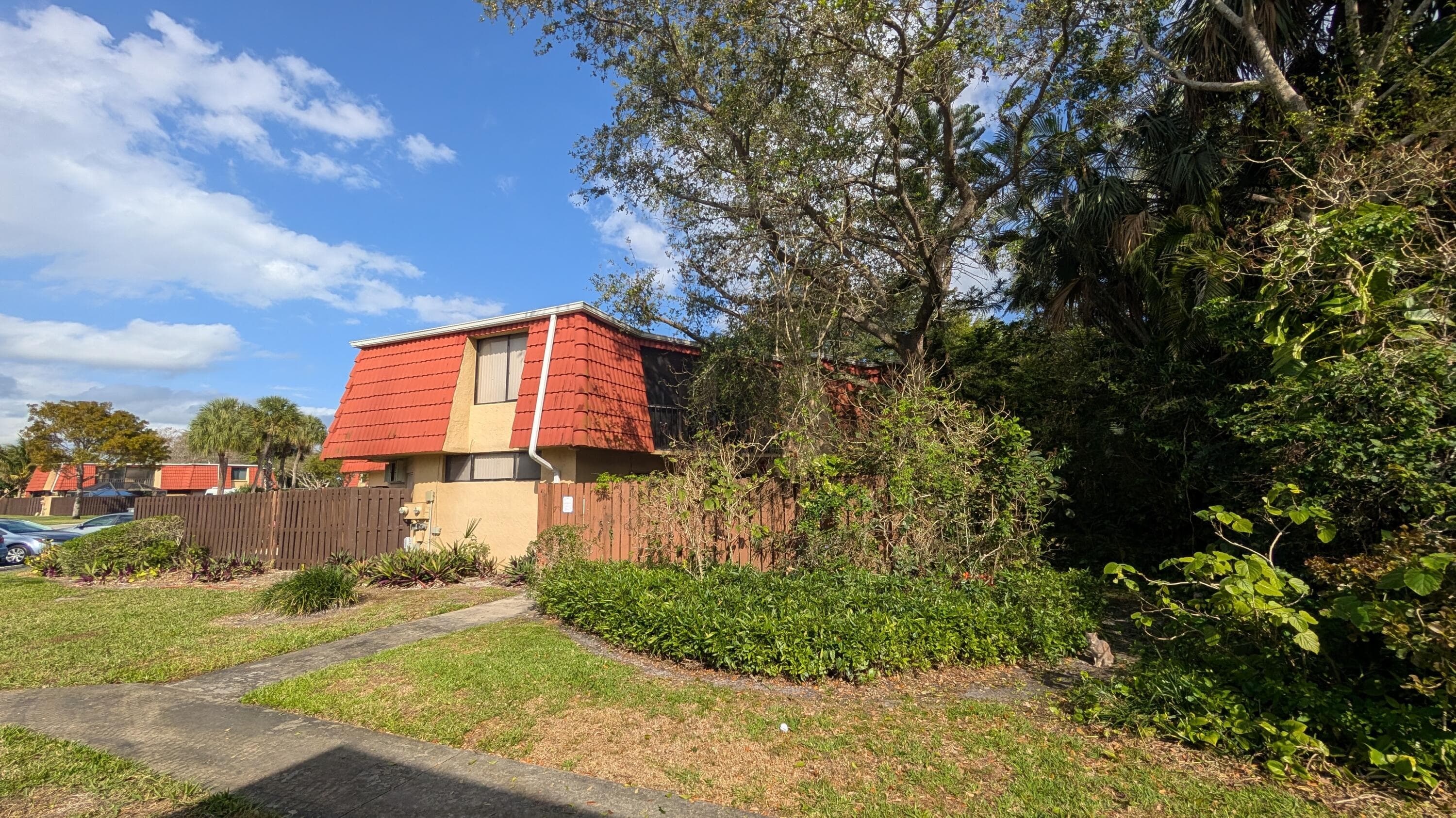 22970 Oxford Place D, Boca Raton, FL 33433 — photo 2 of 3
