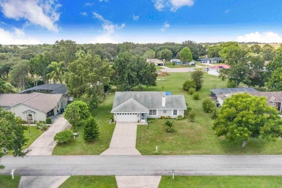 910 Liberty Lane, Auburndale, FL 33823 — photo 9 of 71