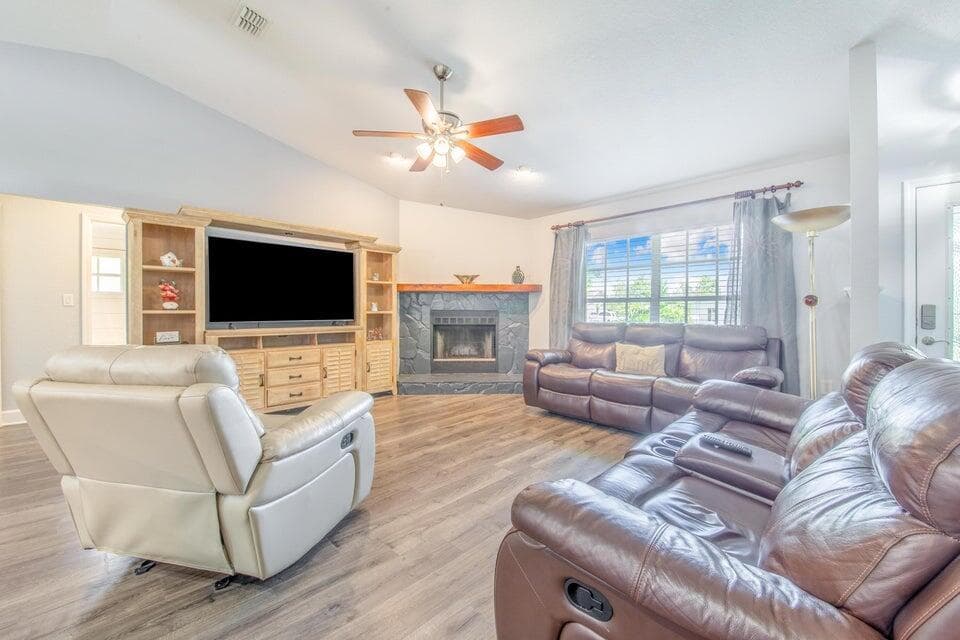 910 Liberty Lane, Auburndale, FL 33823 — photo 14 of 71