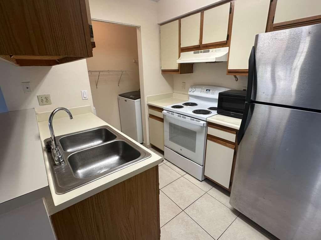 1239 SW 46th Avenue 906, Pompano Beach, FL 33069 — photo 11 of 23