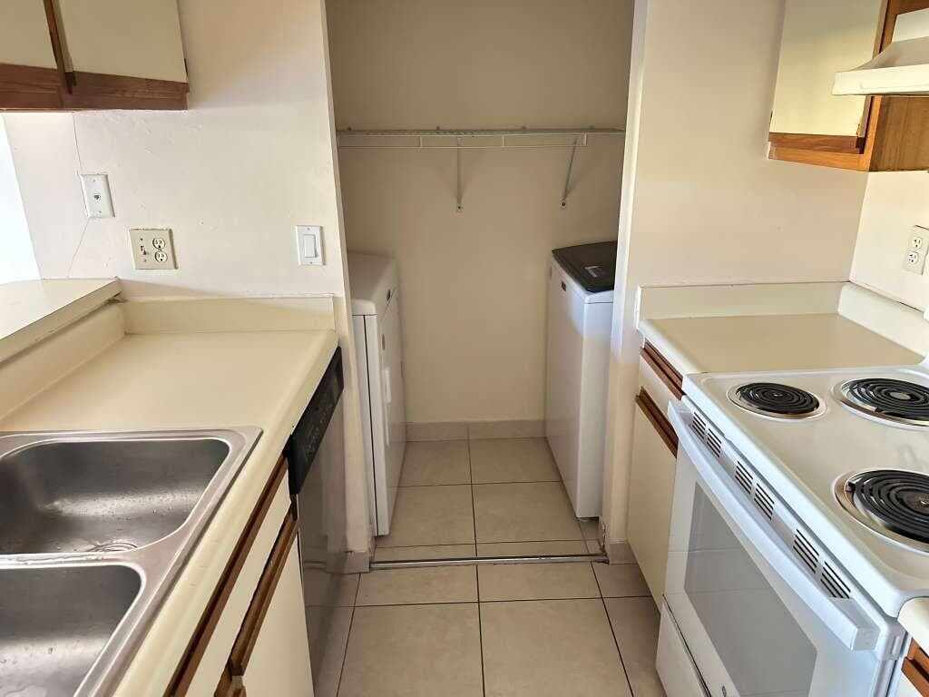 1239 SW 46th Avenue 906, Pompano Beach, FL 33069 — photo 8 of 21