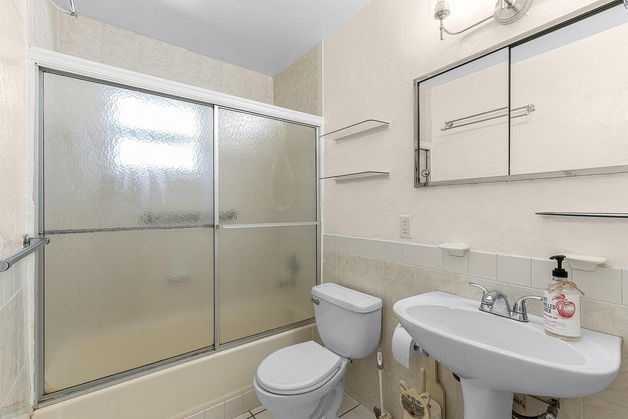 45 1st Court SW, Vero Beach, FL 32962 — photo 25 of 34