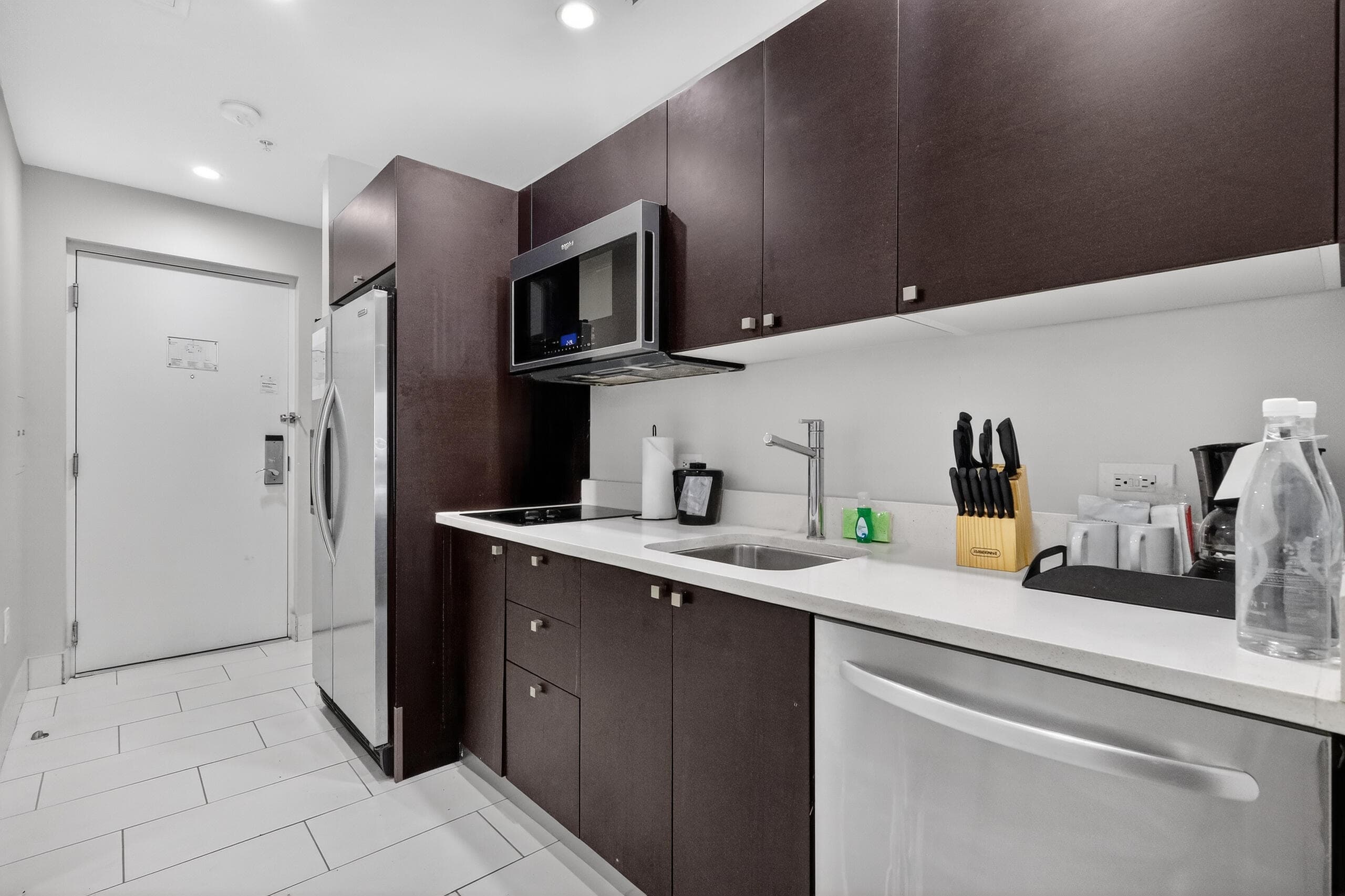 5300 NW 87th Avenue 1215, Doral, FL 33178 — photo 13 of 28