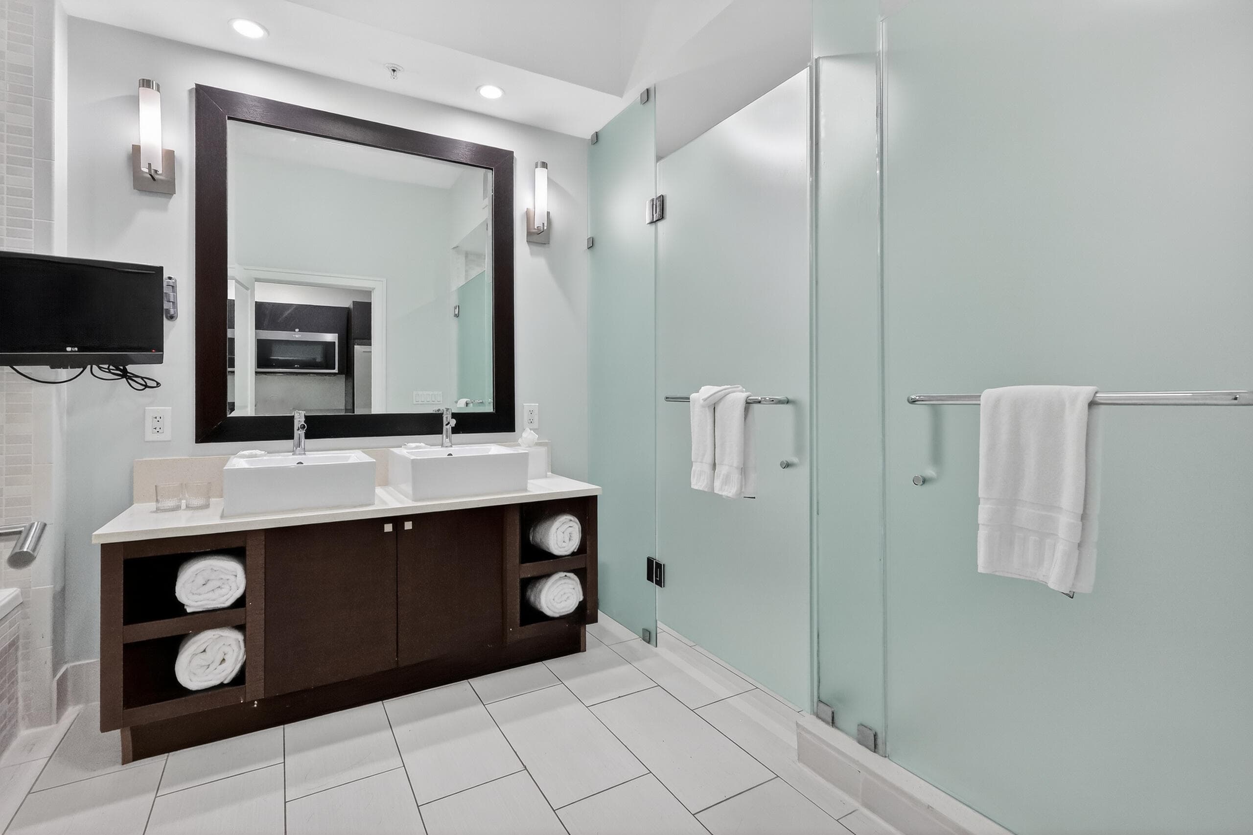 5300 NW 87th Avenue 1215, Doral, FL 33178 — photo 16 of 28