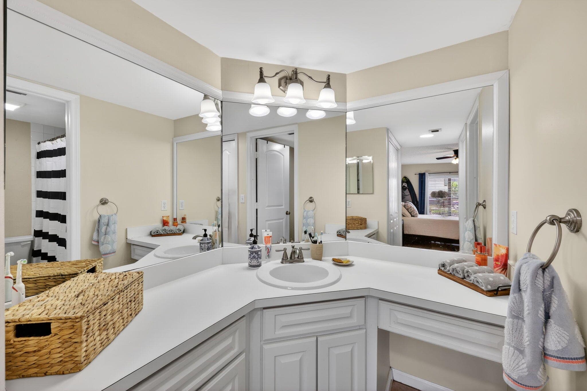 950 S Kanner Highway 603, Stuart, FL 34994 — photo 17 of 31