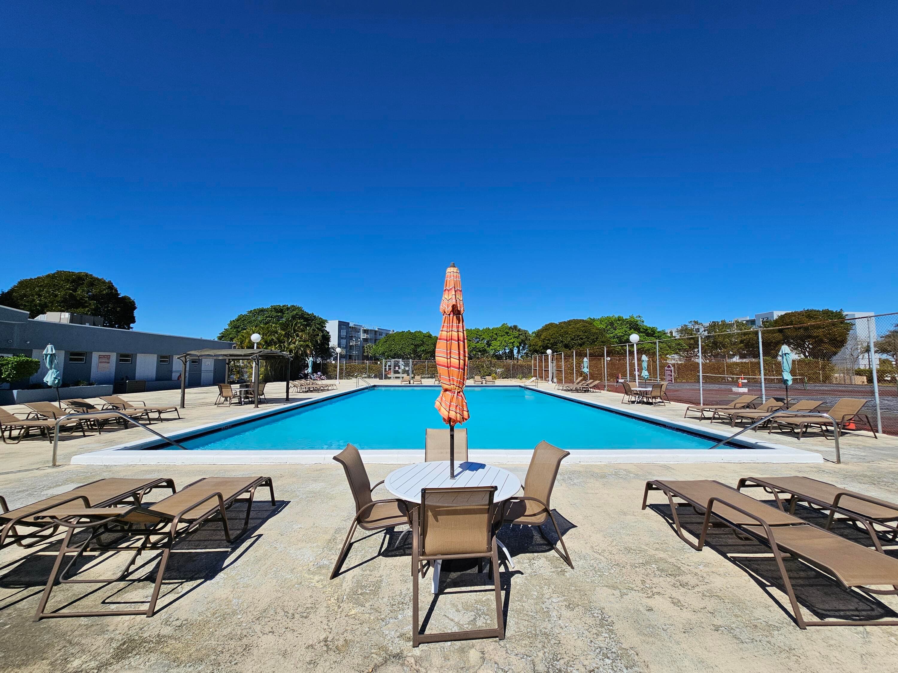 470 Executive Center Drive 2g, West Palm Beach, FL 33401 — photo 20 of 20